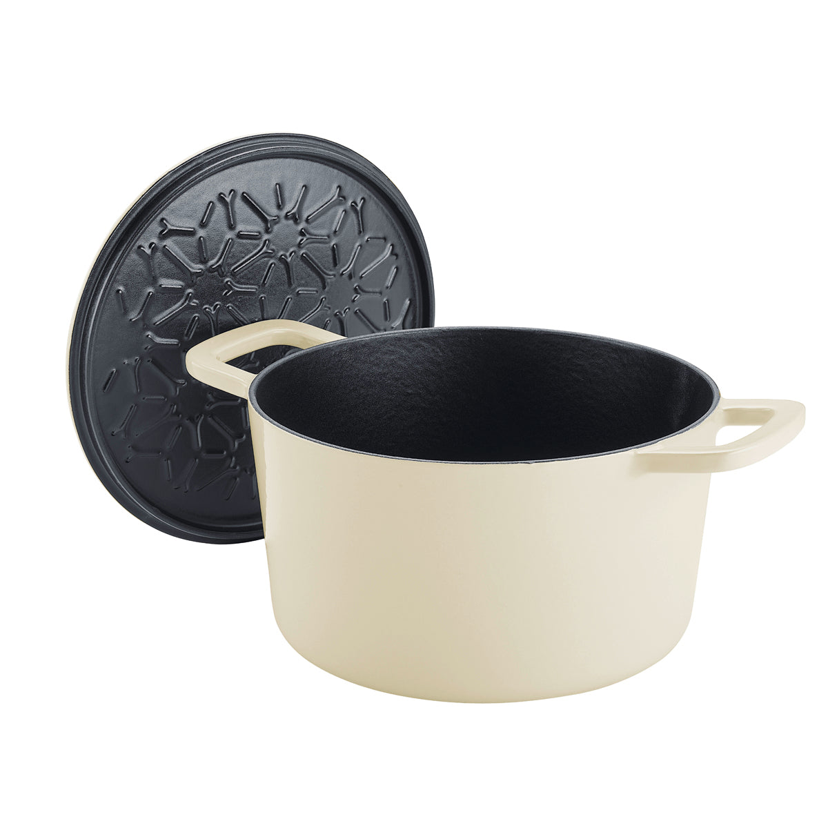 Fissler Moments Collection cremefarbener Gusseisen Topf Dutch Oven mit seitlichen Griffen, schwarzem Innenraum und energiesparendem gemustertem Deckel abgebildet.