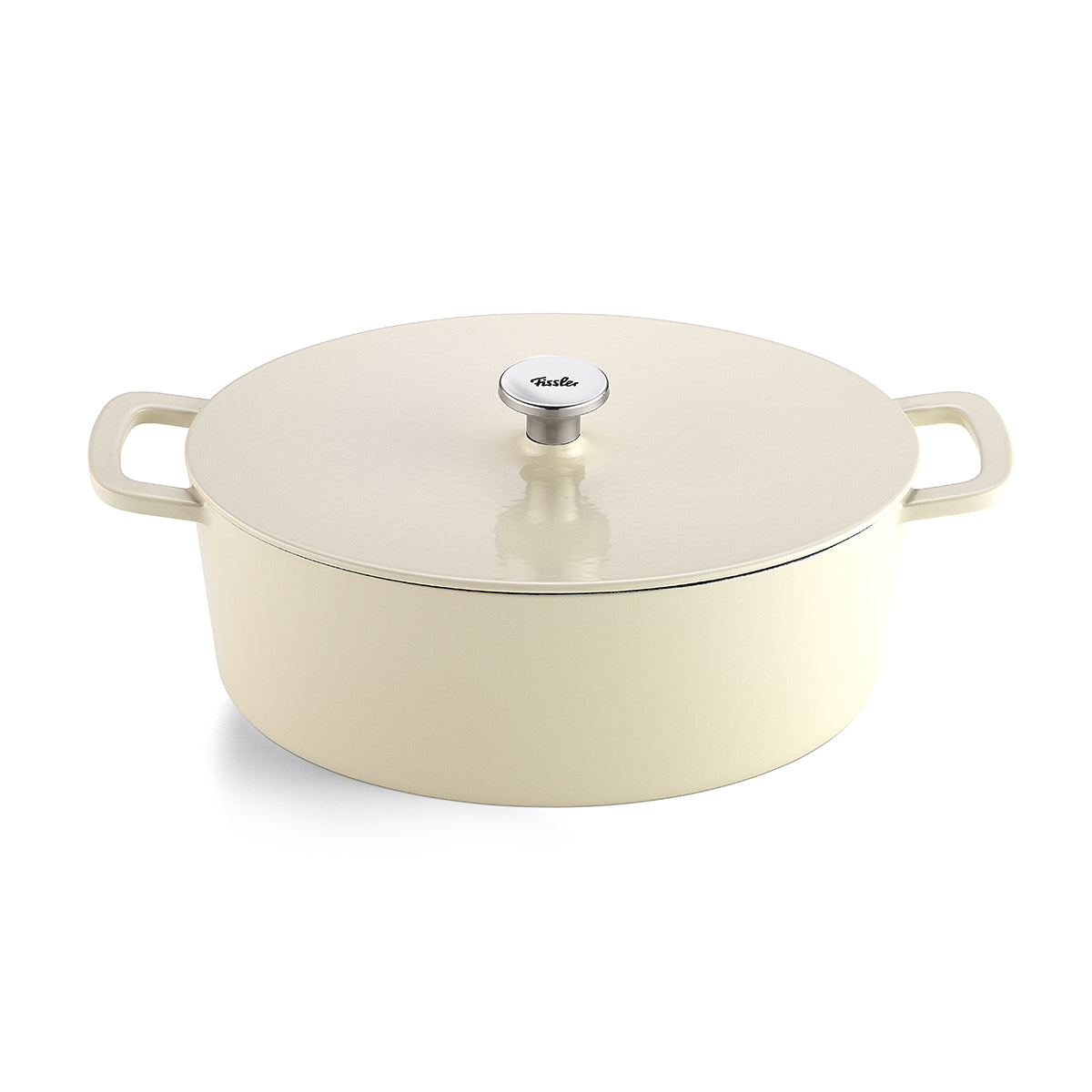 The Fissler Moments Dutch Oven in cream-enameled cast iron with lid and handles is characterized by precision, durability, and timeless design.