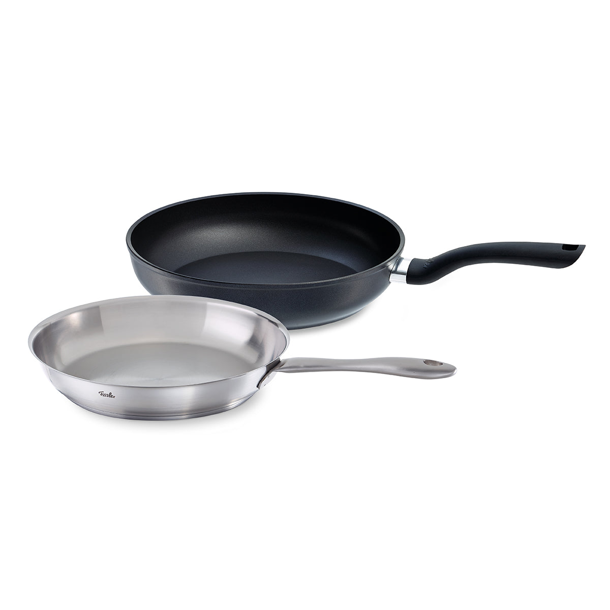 Fissler Pfannenset: Catania 24cm antihaftbeschichtete schwarze Pfanne, Cenit 28cm Edelstahlpfanne. Beide induktionsgeeignet. Zeitloses deutsches Design.