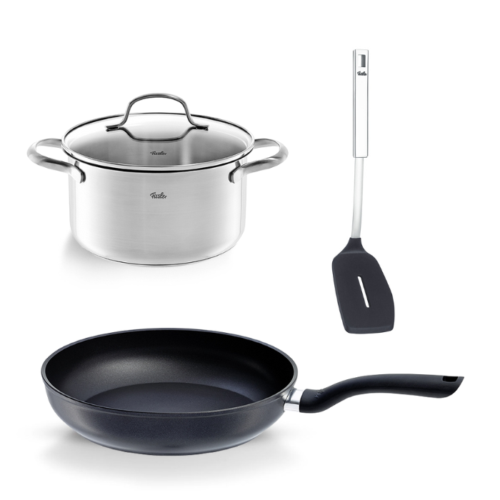 Fissler Starter Kochset 3-tlg: Edelstahl Kochtopf mit Deckel, Induktionspfanne, Spatel - modern, funktional auf Weiß.